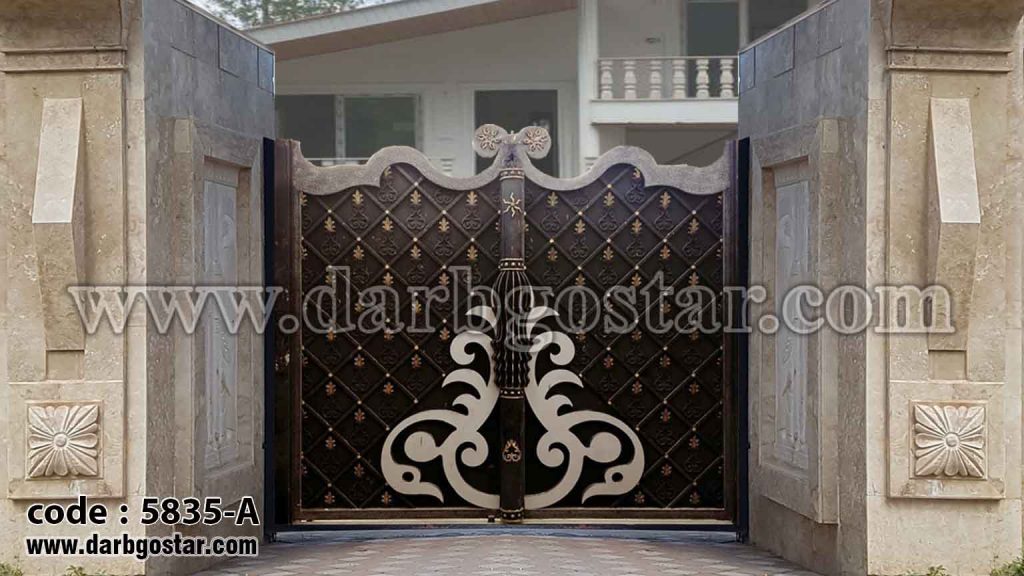 5835-A درب پارکینگ ویلا